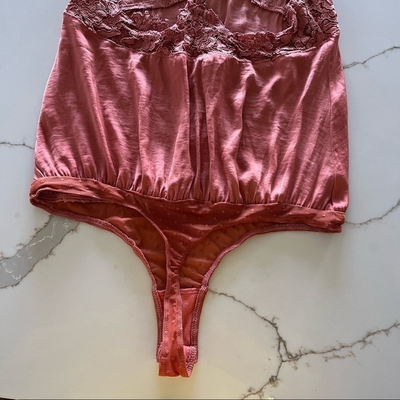 Free People Sweetie Pie Rusty Rose Bodysuit Tank Top Cami Size XS - Picture 9 of 12